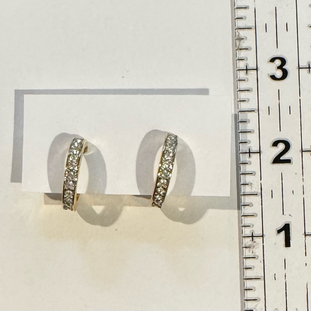Elegant Gold and Cubic Zirconia Hoop Earrings